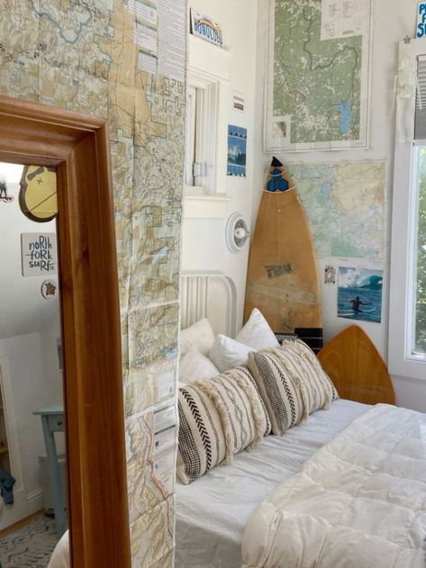 granola girl dorm, beach themed bedroom, unique college dorm ideas, california surfer girl decor Beach Boho Room Ideas, Cozy Surfer Bedroom, Surfer Dorm Room, Salty Granola Room, Granola Girl Room Decor, Salted Granola Bedroom, Granola Girl Bedroom Aesthetic, Granola Girl Dorm Room, Granola Aesthetic Room