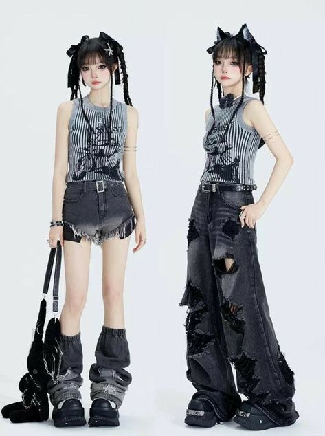 Carrie Green, Retro Summer Outfits, Alternative Fashion Outfits, Egirl Outfits, 2000s Outfits, Anime Guys Shirtless, Grunge Look, Stylish Clothes For Women, Alternative Outfits