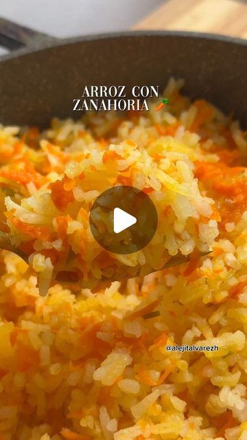 Alejandra Alvarez - Recetas on Instagram: "ARROZ CON ZANAHORIA 🥕

🧡 1 zanahoria 
🧡 2 dientes de ajo
🧡 Media rama de cebolla larga 
🧡 1 taza con arroz 
🧡 2 tazas con agua 

Comenta con que acompañarías esta delicia !!! 
 

.
.
.
.

.
.
.

#reels #reelsinstagram #reelscolombia #recetas #recetasfaciles #recetascaseras #almuerzo  #ideasdealmuerzo #arroz  #arrozconsanahoria  #arrozdezanahoria  #zanahoria" Media, On Instagram, Instagram