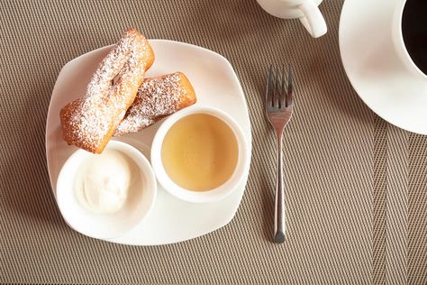 Mongolian Food, Fried Bread, Deep Frying Pan, Fry Bread, Asian Desserts, Dough Balls, Vanilla Sugar, Food Pantry, Dry Yeast