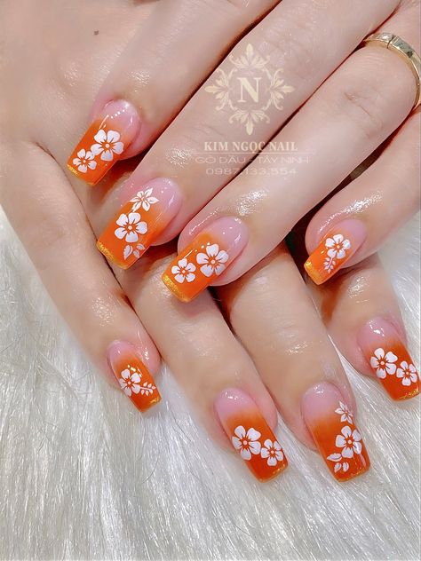 Orange Acrylic Nails, Butterfly Nail Designs, Fancy Nail Art, Diamond Nail Art, Nail Art Photos, Korean Nail Art, Art Deco Nails, Hello Nails, Red Acrylic Nails