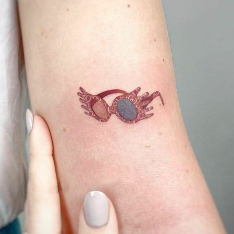 Harry Potter Luna Glasses Tattoo, Harry Potter Tattoos Hermione, Luna Harry Potter Tattoo, Luna Lovegood Wand Tattoo, Spectrespecs Tattoo, Pensive Harry Potter, Luna Love Good Tattoo, Luna Lovegood Glasses Tattoo, Luna Lovegood Tattoo Ideas