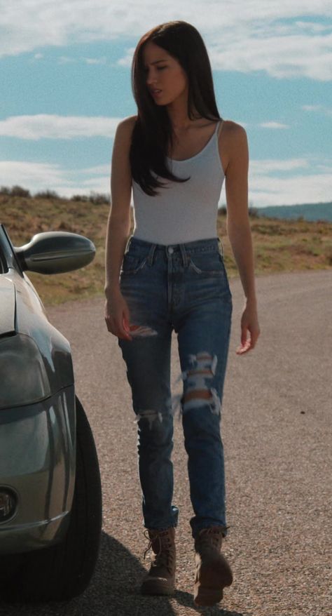 Blue Distressed Skinny Jeans of Kelsey Asbille as Monica Long Dutton in Yellowstone Monica Long Yellowstone, Monica Dutton Outfits, Kelsey Asbille Yellowstone, Beth Dutton Style, Kelsey Asbille, Yellowstone Outfits, Dusty Pink Bridesmaid Dresses, Purple Long Sleeve Dress, Crisp White Blouse