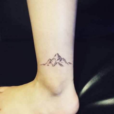 Mountain range tattoo on the left ankle. Small Mountain Tattoo, Ankle Tattoo Men, Mountain Range Tattoo, Ankle Tat, Ankle Tattoo Designs, Ankle Tattoos For Women, Anklet Tattoos, Summer Tattoo, Cool Small Tattoos