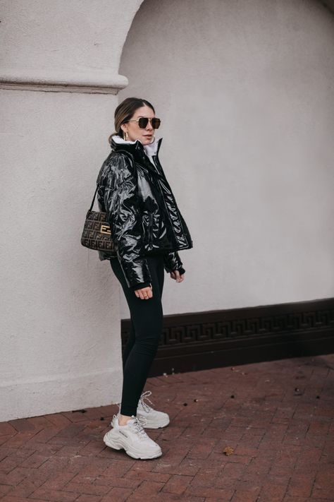 Winter Coats under $55 | The Teacher Diva: a Dallas Fashion Blog featuring Beauty & Lifestyle Black Puffer Coat, Dallas Fashion, Coachella Fashion, Neutral Style, Style Inspiration Spring, Style Inspiration Fall, Style Inspiration Summer, Black Puffer, Neutral Fashion