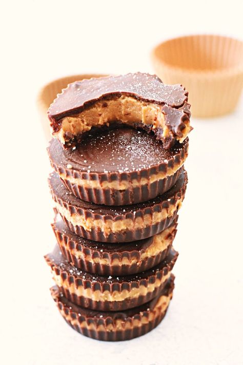 Keto Peanut Butter Cups, Vegan Peanut Butter Cups, Healthy Peanut Butter Cups, Peanut Butter Cups Recipe, Homemade Peanut Butter Cups, Sugar Free Peanut Butter, Pb Cups, Keto Peanut Butter, Keto Candy