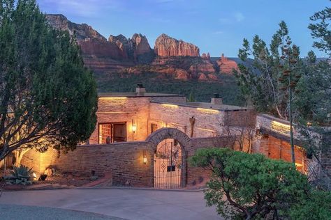 Rental unit in Sedona · ★4.98 · 1 bedroom · 1 bed · 1 bath Architecture Set, Steam Sauna, Be Love, Steam Room, Conde Nast Traveler, Unique Architecture, Pool Hot Tub, Simply Be, Red Rock