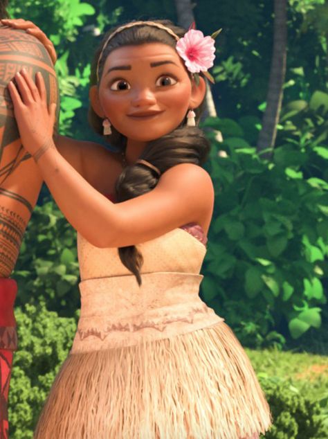 Moana's Mother, Sina the wife of Chief Tui Moana Birthday Decorations, Moana Halloween Costume, Moana 2016, Moana Movie, Pregnancy Costumes, Sadie Hawkins, Disney Now, Big Tv, Moana Birthday