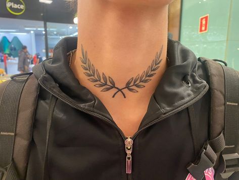 Neck Vine Tattoos, Greek Leaves Tattoo Neck, Collarbone Tattoo Men, Chest Neck Tattoo, Laurel Tattoo, Tattoo Bicep, Collar Bone Tattoo For Men, Neck Tattoo Ideas, Wreath Tattoo