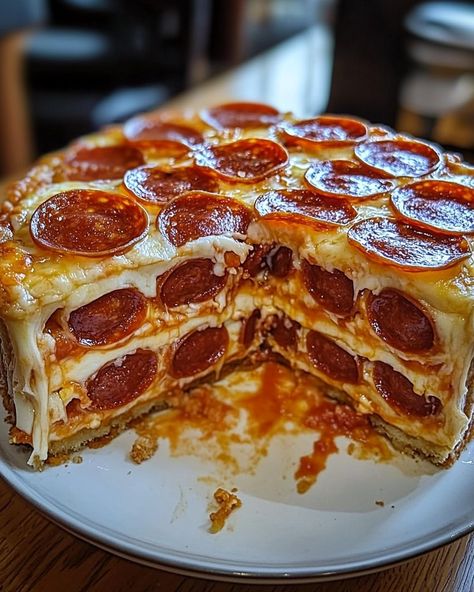 Pizza Cake Temptations Bakeware Recipes, Pizza Layer Cake, Pepperoni Pizza Layer Cake, Pizza Cake Birthday, Pizza Calzone Recipe, Calzone Recipes, Cake Picnic, Pizza Pasta Recipe, Pizza Twists