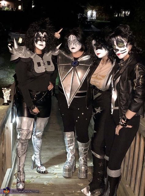 Kiss Costume Women, Themed Party Outfits, Kiss Halloween Costumes, Halloween Costumes Duo, Kiss Costume, Teacher Halloween Costumes, Diy Halloween Costumes For Women, Homemade Costume, Costume Works