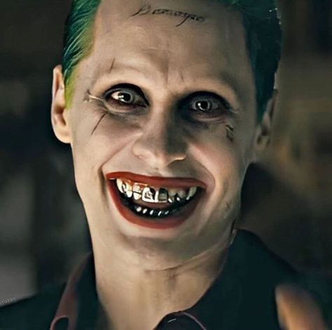 Jared Leto Movies, Female Movie Characters, Joker Queen, Jared Leto Joker, Leto Joker, Harley And Joker Love, Joker Halloween, Harley Quinn Halloween, Joker Images