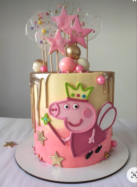 Peppa Pig 1st Birthday Cake, Cake Pepa Pig Girl, Peppa Pig Cake Ideas 3rd Birthday, Pepa Pig Cake Girls, Pepa Pig Cake Ideas, Pepa Pig Birthday Cake, Tortas Peppa Pig, Olaf Birthday Cake, Pig Birthday Decorations