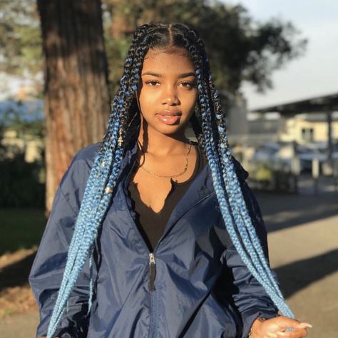 Blue Ombre Blue Box Braids, Ombre Box Braids, Ombre Braid, Jumbo Box Braids, Long Box Braids, Box Braids Styling, Girls Braids, Ombre Hair Color, African Braids Hairstyles