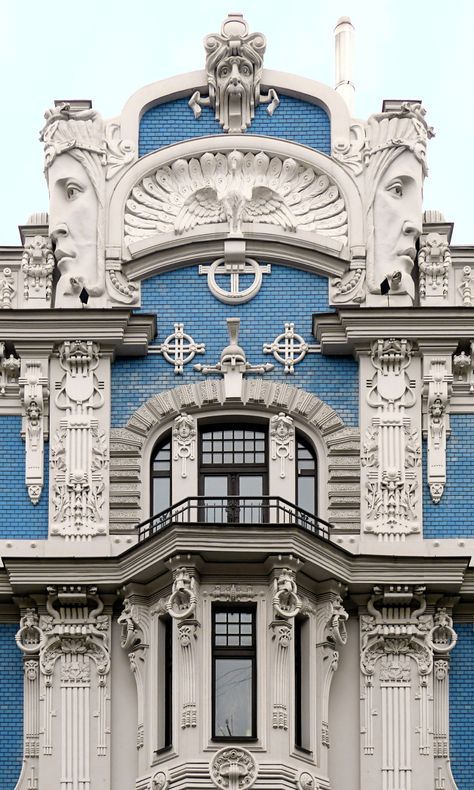 Art Nevou Architecture, Art Noveau Houses, Riga Architecture, Art Nouveau Arquitectura, Architecture Design Ideas, Art Nouveau Interior, Architecture Classic, Russian Architecture, Eastern Europe Travel