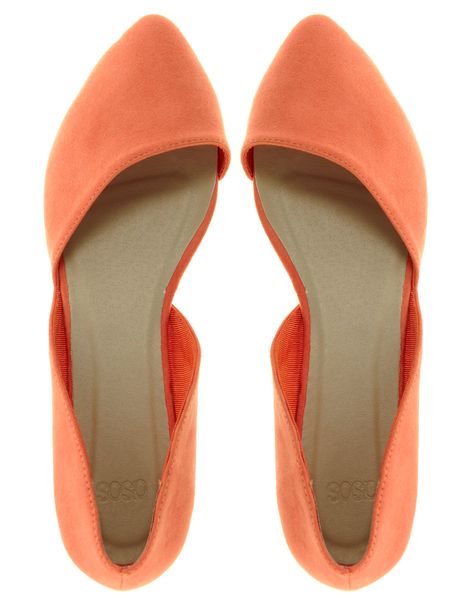 Peach ballet flats. Coral Flats, Pointed Ballet Flats, Flats Outfit, Cute Flats, Summer Flats, Crazy Shoes, Shoe Obsession, Beautiful Shoes, Perfect Summer