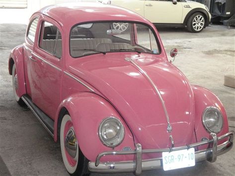 Image shared by Martha. Find images and videos about pink on We Heart It - the app to get lost in what you love. Pink Vw Bug, Vw Sedan, Old Vintage Cars, Combi Vw, Girly Car, Vw Vintage, Pink Life, Pink Car, Volkswagen Bus