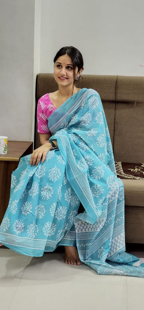 Mul Mul Cotton Saree, Cotton Sarees Online, Cotton Saree Designs, Green Saree, Designer Blouse, Cotton Sarees, Designer Saree, Banarasi Sarees, Saree Styles