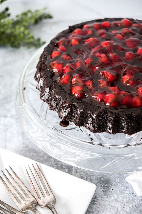 Chocolate Covered Cherry, Devil's Food Cake, Chocolate Deserts, Chocolate Cherry Cake, Creme Brulee Recipe, Cherry Chocolate, Devils Food Cake, Baking Cocoa, Food Chocolate