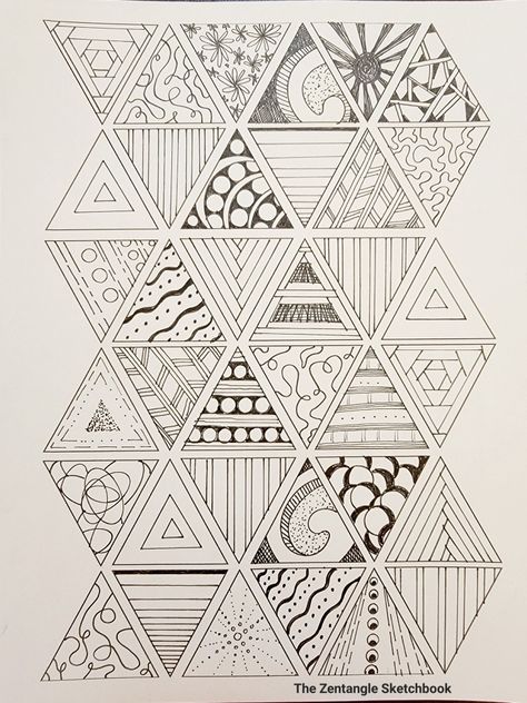 Zentangle Patterns In Triangles, Cool Triangle Designs, Zentangle Triangle Pattern, Triangle Zentangle Patterns, Triangle Design Pattern, Grid Paper Doodles, Grid Doodles, Zendala Patterns, Triangle Art Design