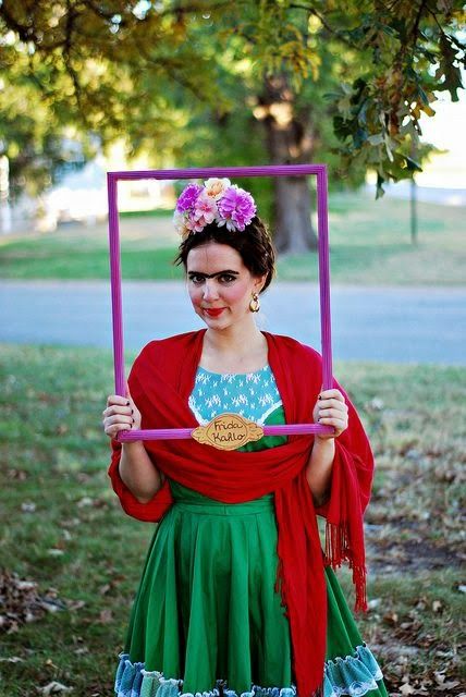 Thrift Store Halloween Costume, Disfarces Halloween, Diy Fantasia, Frida And Diego, Diego Rivera, Fantasias Halloween, Maquillage Halloween, Halloween 2019, Couple Halloween