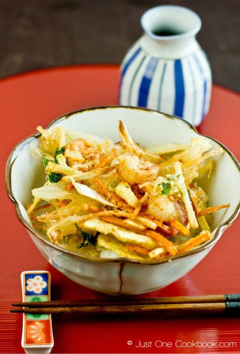 Kakiage Don | Easy Japanese Recipes at JustOneCookbook.com Tempura Bowl, Fried Tempura, Donburi Recipe, Tempura Sauce, Japanese Tempura, Tempura Vegetables, Fried Veggies, Just One Cookbook, Japanese Sweet Potato