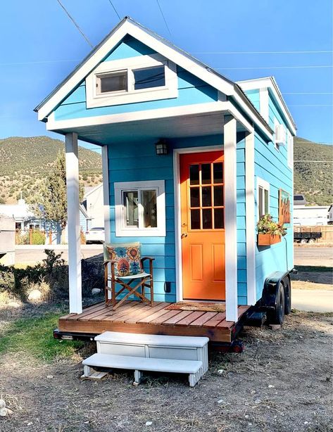 16ft Tiny House, Tiny House Porch, House With Front Porch, Incredible Tiny Homes, Homemade Trailer, Salida Colorado, Tiny House Talk, Mini Loft, Cute Little Houses