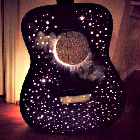 10 Ingenious Repurpose Old Guitar Ideas To Rock Your Room Decoration # #change #DIY #guitar #old #repurpose #reuse, #Accessories Guitar Lamp, Guitar Light, String Lights Inside, Old Guitar, Guitar Crafts, Starry Night Light, Guitar Room, Guitar Ideas, Driftwood Lamp