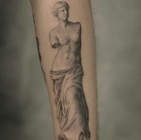 Venus Of Milo Tattoo, Statue Of Venus Tattoo, Aphrodite Bust Tattoo, Venus Statue Tattoo, Milo Tattoo, Venus Of Milo, Aphrodite Tattoo, Fierce Tattoo, Venus Tattoo