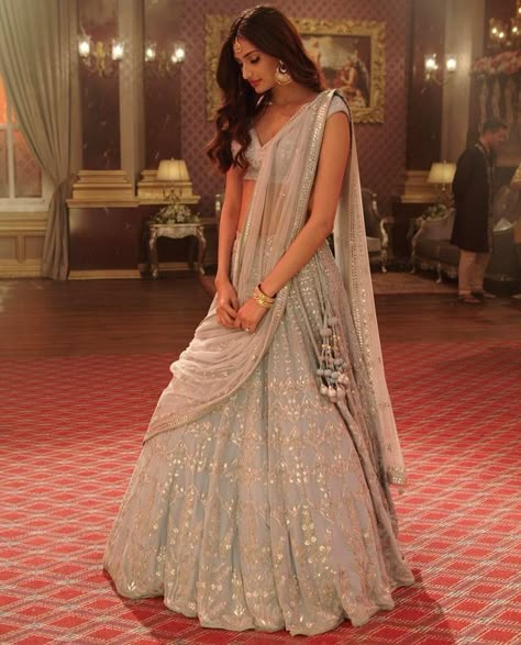 Indian Outfits Lehenga, Wedding Lehenga Designs, Lehnga Dress, Anita Dongre, Traditional Indian Outfits, Patiala Salwar, Indian Lehenga, Indian Bridal Outfits, Dress Indian Style