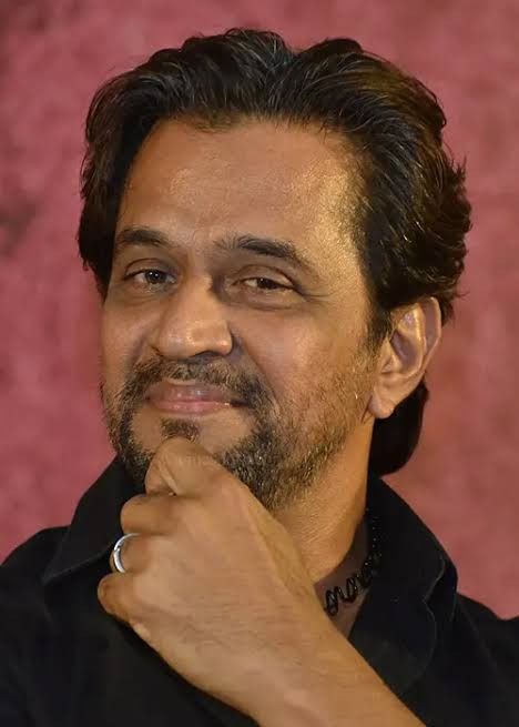 Arjun Sarja, Beautiful Lyrics, Frame Gallery, Photo Frame Gallery, Lead Role, Hindi Film, Action Film, Drawing Tutorial, Photo Frame