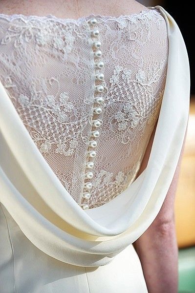 Wedding Gown Back Design, Wedding Dress Back Design, Wedding Dress Back Detail, Crepe Wedding Dress With Lace, Elegant Long Sleeve Wedding Dresses, Lace Back Dress, Elegant Outfit Classy, Classy Wedding Dress, Soiree Dress