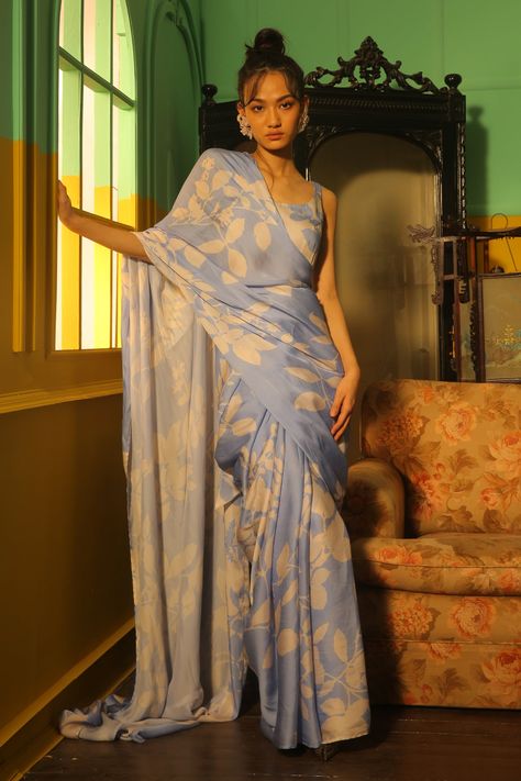 Buy Floral Print Silk Saree by Koai at Aza Fashions Floral Print Saree, Blue Silk Saree, Outfits Styling, Simple Saree Designs, Floral Print Sarees, Saree Floral, Saree Lehenga, Wedding Saree Collection, Short Kurta