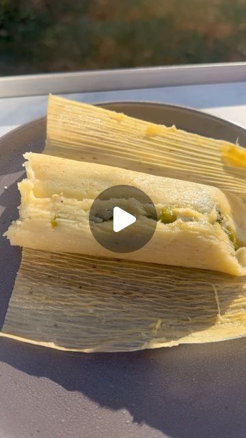 Belinda Gonzalez | Mexican Food on Instagram: "Tamales de Rajas con Queso 🥰  My Absolute Favorite!  Recipe: - 6 cups masa harina ( tamal)  - 2 cups lard or vegetable shortening - 5 to 5-1/4 cups warm chicken stock or vegetable broth  - 2 teaspoons salt or more - 1 tablespoon baking powder - Pack of corn husks  Filling: - 8 poblano peppers, roasted and peeled - 6-8 jalapeño peppers, roasted and peeled - Queso Oaxaca and Monterey Jack cheese  Tip:I suggest adding 4 cups of warm broth first. Mix for 10-15 minutes and test the dough in room temperature water If it doesn’t float add 1/2 cup more and mix. And so on.   Directions: 1. Soak corn husks overnight or in hot water for 2 hours before use. 2. Char the poblano and jalapeño peppers on a comal or under a broiler. Let them steam in a contai Tamale Masa Recipe Easy, Tamale Cups, Tamale Masa Recipe, Cheese Tamales Recipe, Hot Tamales Recipe, Steaming Tamales, Easy Tamales Recipe, Mexican Mole Sauce, Masa Recipes