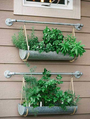 Backyard Builds, Vertical Garden Design, Vertical Vegetable Garden, Diy Herb Garden, Future Garden, Vertical Herb Garden, Vertical Garden Diy, Backyard Diy, Outdoor Room