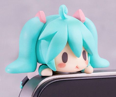 Miku Hatsune Vocaloid, Miku Chan, Miku Vocaloid, Miku Hatsune, Mini Gift, Phone Plug, Dust Plug, Anime Figurines, Anime Merchandise