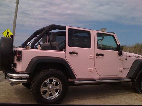 pink jeep...so my husband wouldn't try to steal it to drive! It would be all mine.....insert evil laugh here :) 2021 Corvette, Corvette Interior, Pink Jeep Wrangler, Decorating Car, Car Wheels Diy, Pink Jeep, Bond Cars, Pink Cars, Cars Jeep