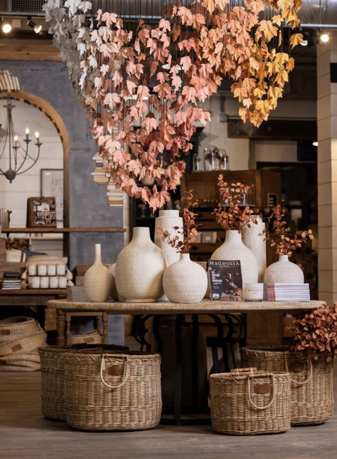 Flower Shop Window Displays Store Fronts, Magnolia Store Display, Home Decor Window Display, Fall Retail Display, Fall Store Displays, Retail Display Ideas, Anthropologie Display, Autumn Window Display, Fall Displays