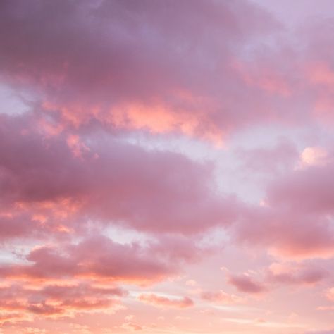 Skyscape Photography, Cloudcore Aesthetic, Sunset Bedroom, Calming Wallpaper, Apollo Aesthetic, Background Collage, Beach Sunset Photography, Pastel Sunset, Peach Aesthetic