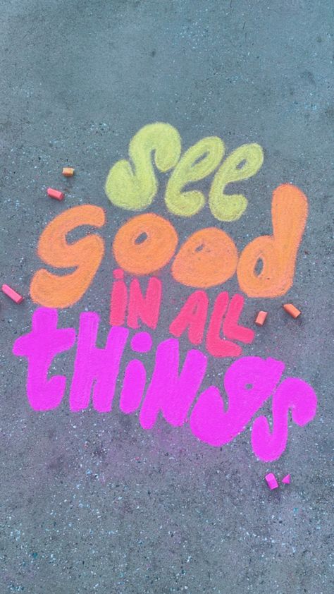 Sidewalk Chalk Encouragement, Christian Chalk Art, Chalk Ideas Easy, Simple Chalk Art, Easy Chalk Art, Preppy Drawing Ideas, Preppy Drawing, Chalk Activities, Drawing Ideas Sketch