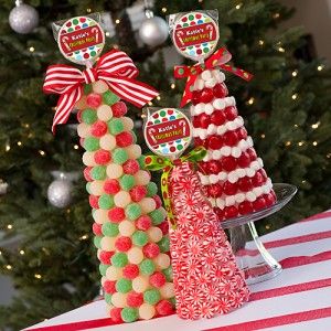 Holiday Topiary – DIY, Yes Even I Can DIM (do it myself!) Candy Topiary, Cookies And Candy, Diy Christmas Candy, Christmas Party Table, Candy Decorations, Candy Christmas Decorations, Christmas Goodies, Diy Christmas Tree, Sweet Candy