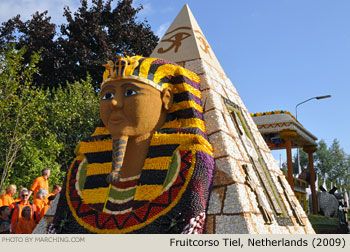 Egyptian Halloween, Egyptian Party, Homecoming Floats, Vbs Ideas, Pyramids Of Giza, King Tut, Vacation Bible School, Bible School, Giza