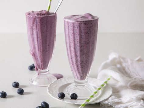 Frozen Blueberry Limeade Blueberry Limeade, Vanilla Frozen Yogurt, Blueberry Fruit, Smart Cooking, Fruit Drinks, Frozen Blueberries, Frozen Yogurt, Fresh Food, Cooking Tips