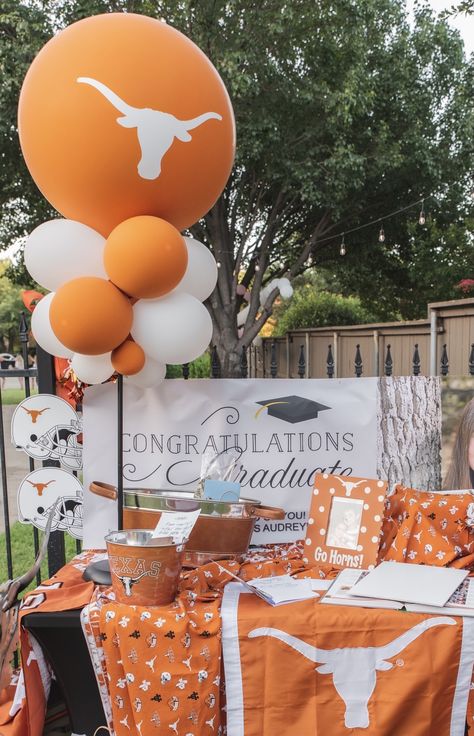 University Of Texas Party Decorations, Ut Graduation Party Ideas Texas Longhorns, University Of Texas Graduation Party, Ut Austin Graduation Party Ideas, Ut Graduation Party, Signing Day Table College, Longhorn Party Ideas, College Balloons, Texas Party Decorations