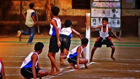 The 18 Harsh Realities of Indian Sport Kho Kho Game, Volleyball Court Backyard, School Days Quotes, Kho Kho, Indians Game, Running Team, Game Logo Design, Childhood Games, Sports Day