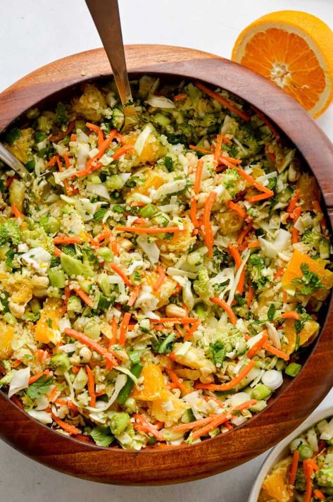 Crunchy Cabbage and Orange Quinoa Salad Orange Quinoa Salad, Micro Biome, Meal Sides, No Heat Lunch, Veggie Salad Recipes, Crispy Quinoa, Cabbage Salad Recipes, Grain Salad, Spiralizer Recipes