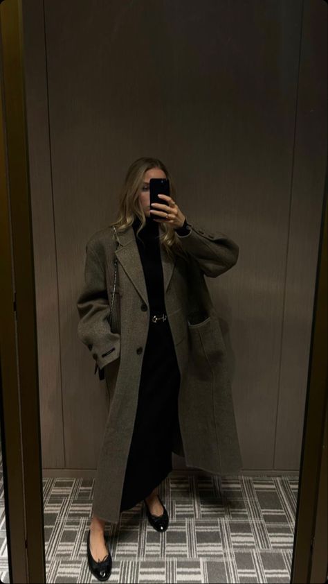 Victoria Quitzau, Autumn Fits, Chic Office, Instagram Inspo, Fall Looks, Yves Saint Laurent, Fashion Inspo, Sleek, Ootd