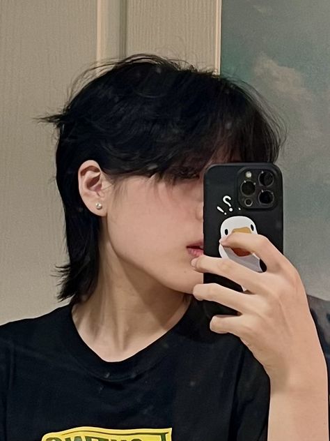 Two Block Mullet, Short Mullet Middle Part, Short Wolfcut Masculine, Asian Men Mullet, Jay Jo Haircut In Real Life, Asian Thirst Trap Hair, Transmasc Haircut Asian, Asian Male Mullet, Asian Mullet Haircut Men