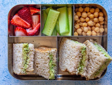 Healthy Lunch Box Ideas Vegetarian, Tofu Bento Box Lunch, Vegan Snack Box Lunch, Lunchbox Ideas Vegan, Vegetarian Protein Lunch Box Ideas, Plant Based Lunch Box Ideas, Easy Healthy Lunchbox Ideas For Adults, Lunch Box Ideas For Adults Vegetarian, Meatless Lunches For Kids