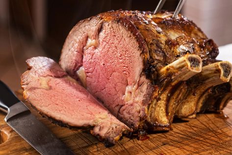 How to Reheat Prime Rib Reheating Prime Rib, Grilled Prime Rib, Leftover Prime Rib, Smoked Prime Rib, Robert Irvine, Cooking Prime Rib, Standing Rib Roast, Leftover Beef, Prime Rib Recipe